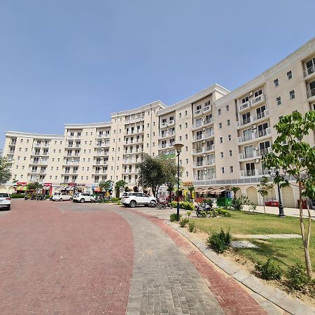 Hotel Lord Krishna Palace Vrindāvan Zewnętrze zdjęcie